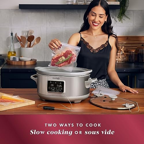 Crock-Pot 7 Quart Programmable Cook & Carry Slow Cooker - Select fatti7